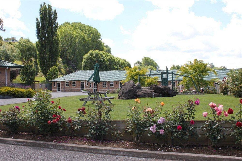 Aspen Court Motel Taihape Exterior photo